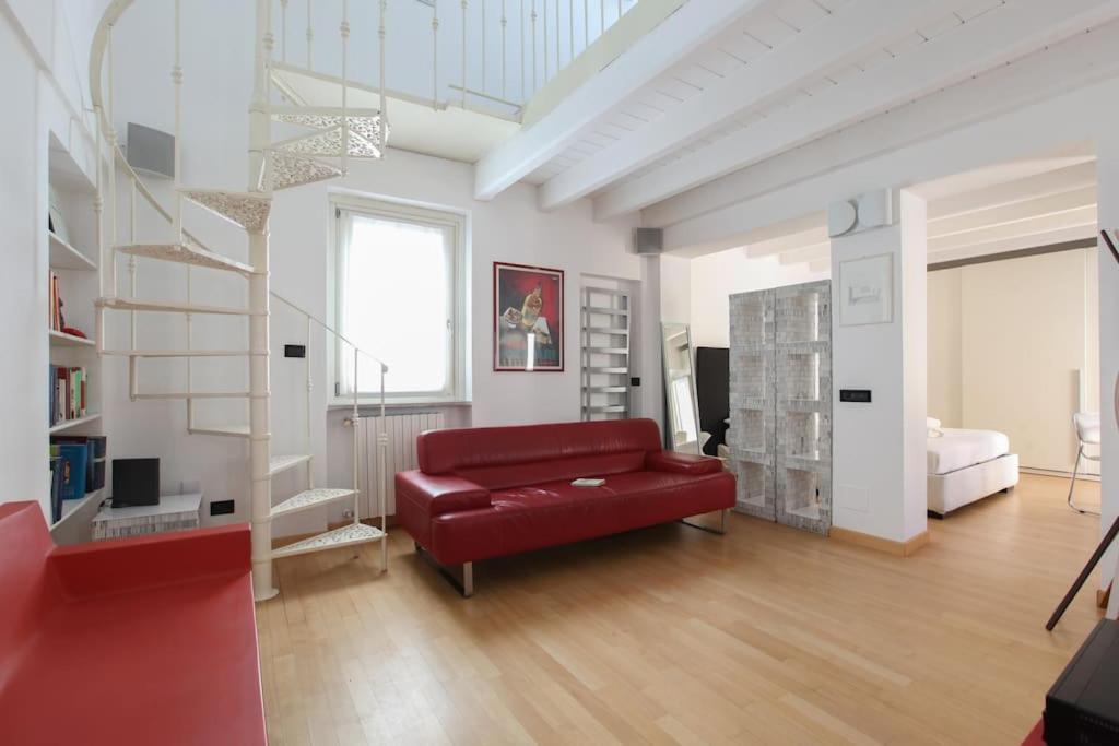 Hacca Collection - Open Space In Porta Ticinese Милано Екстериор снимка
